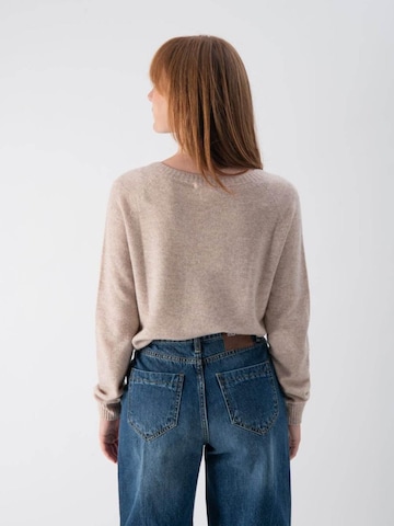 MND Pullover‌‌ in Beige