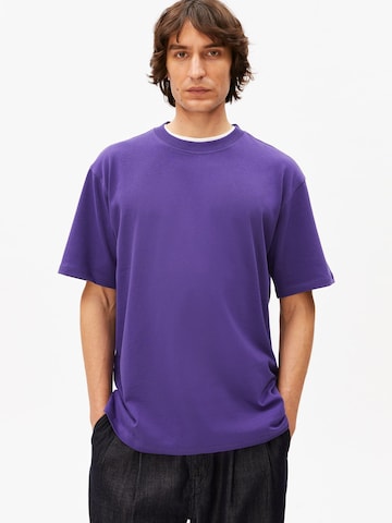 ARMEDANGELS Футболка 'MAARKOS' в Лиловый: спереди
