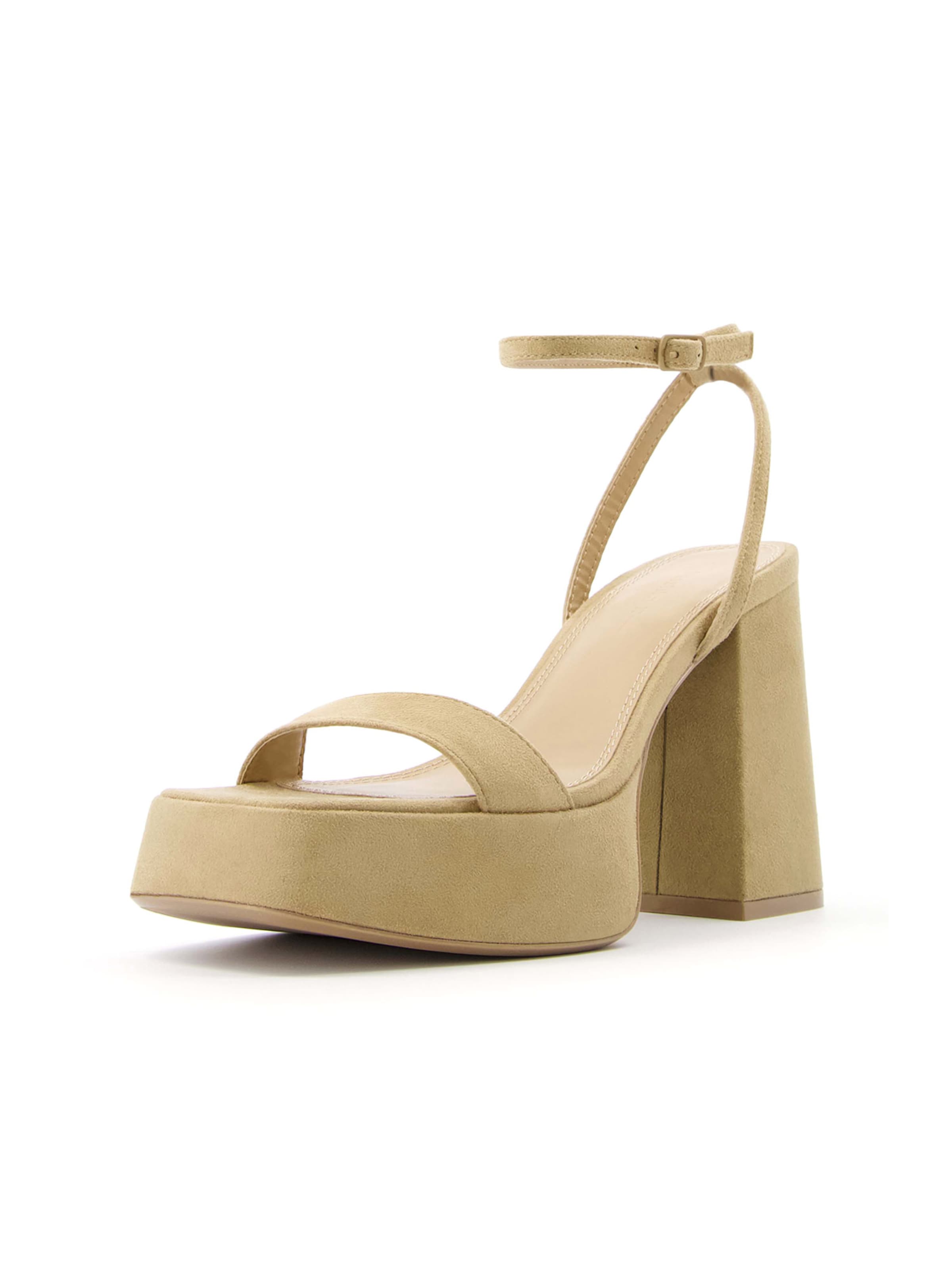 Bershka Sandaler i sennep, Produktvisning