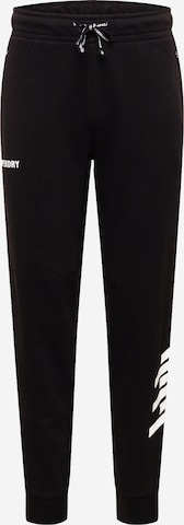 Tapered Pantaloni sport 'Train Core' de la Superdry pe negru: față