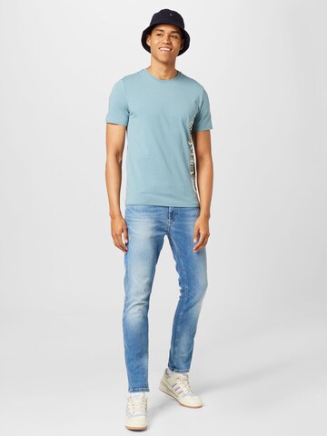 T-Shirt GUESS en bleu