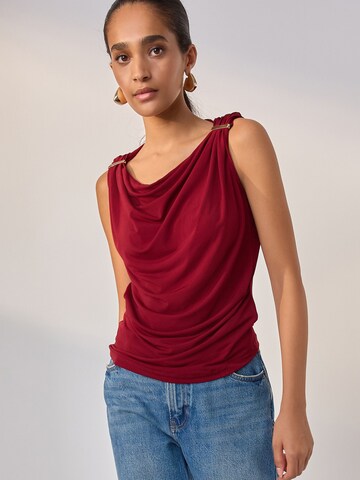 Next Top in Rood: voorkant