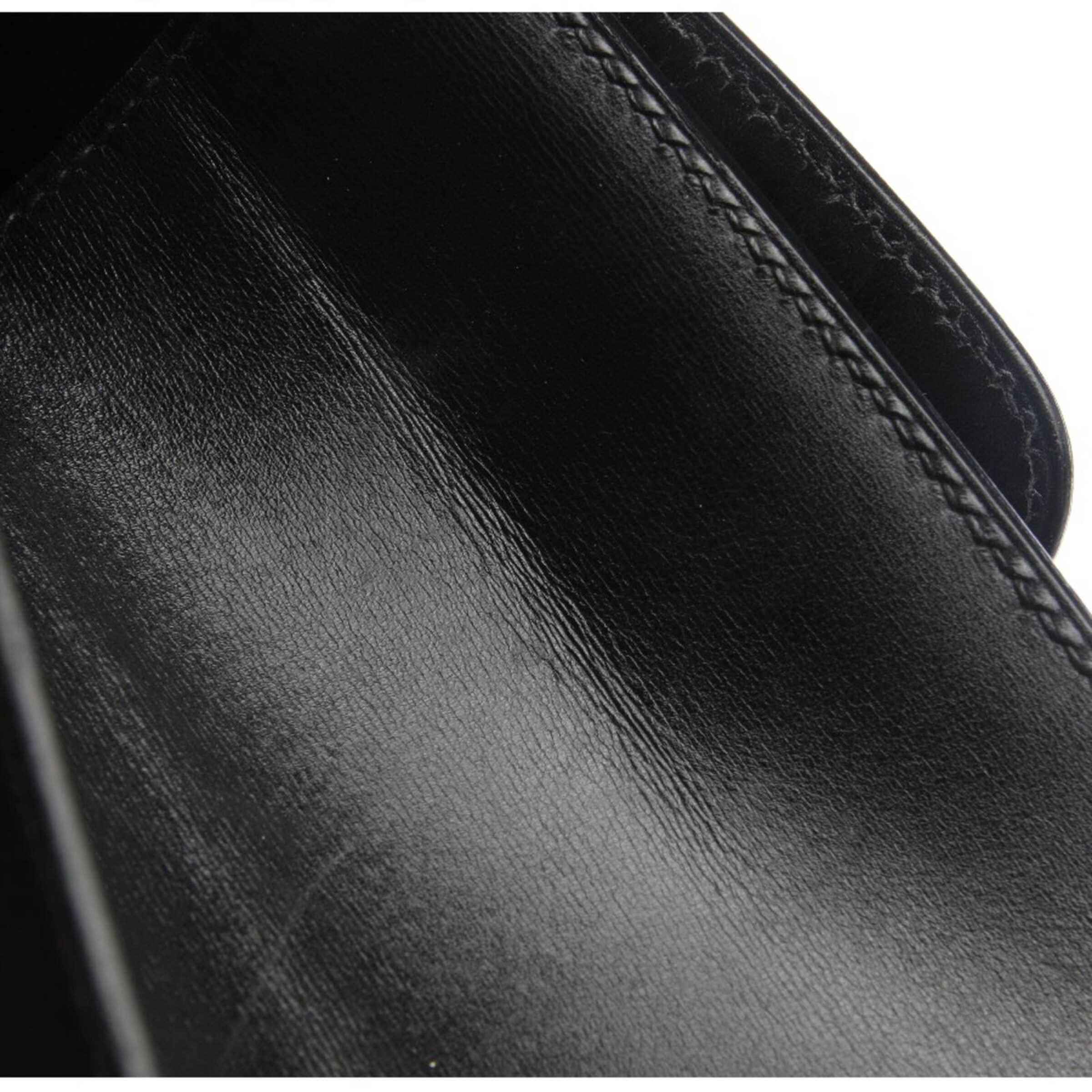 HERMÈS Handtasche One Size in Schwarz