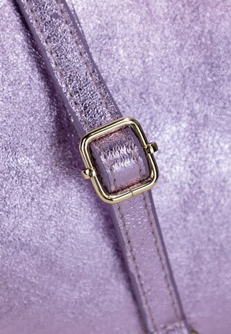 faina Handbag in Purple