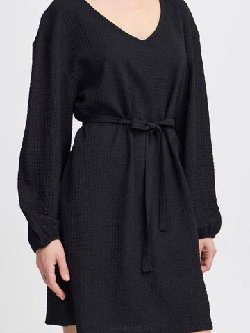 b.young - Vestido en negro