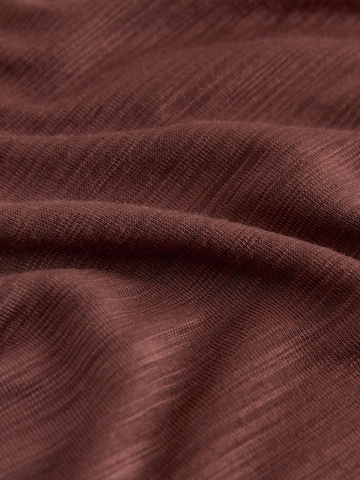 Next Performance shirt in Brown