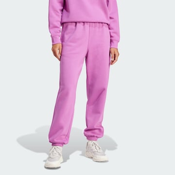 ADIDAS ORIGINALS Zwężany krój Spodnie 'Essentials' w kolorze fioletowy: przód