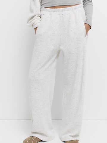 Loosefit Pantaloni di Pull&Bear in grigio: frontale