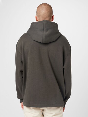 Sweat-shirt 'Nick' WEEKDAY en gris