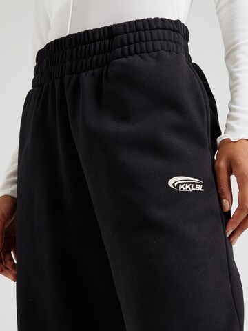 Karo Kauer Tapered Hose in Schwarz