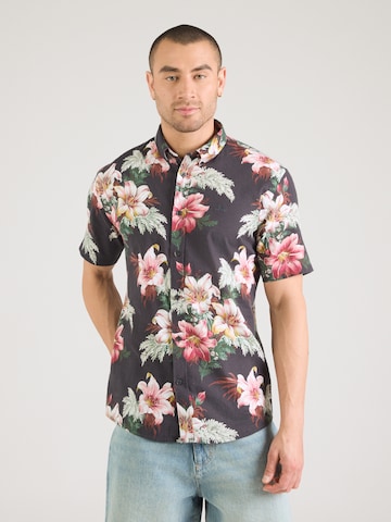 Coupe regular Chemise Lindbergh en noir : devant