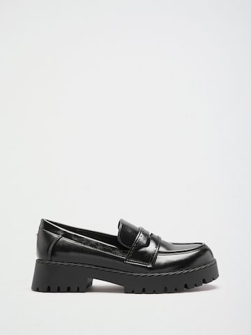 Lipsy Slipper in Schwarz