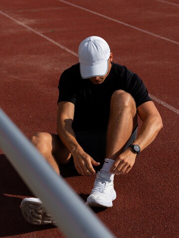 Hatland Cap 'Apollo' in White: front