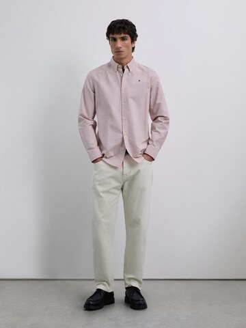 Scalpers Средняя посадка Рубашка 'New Oxford' в Красный: спереди