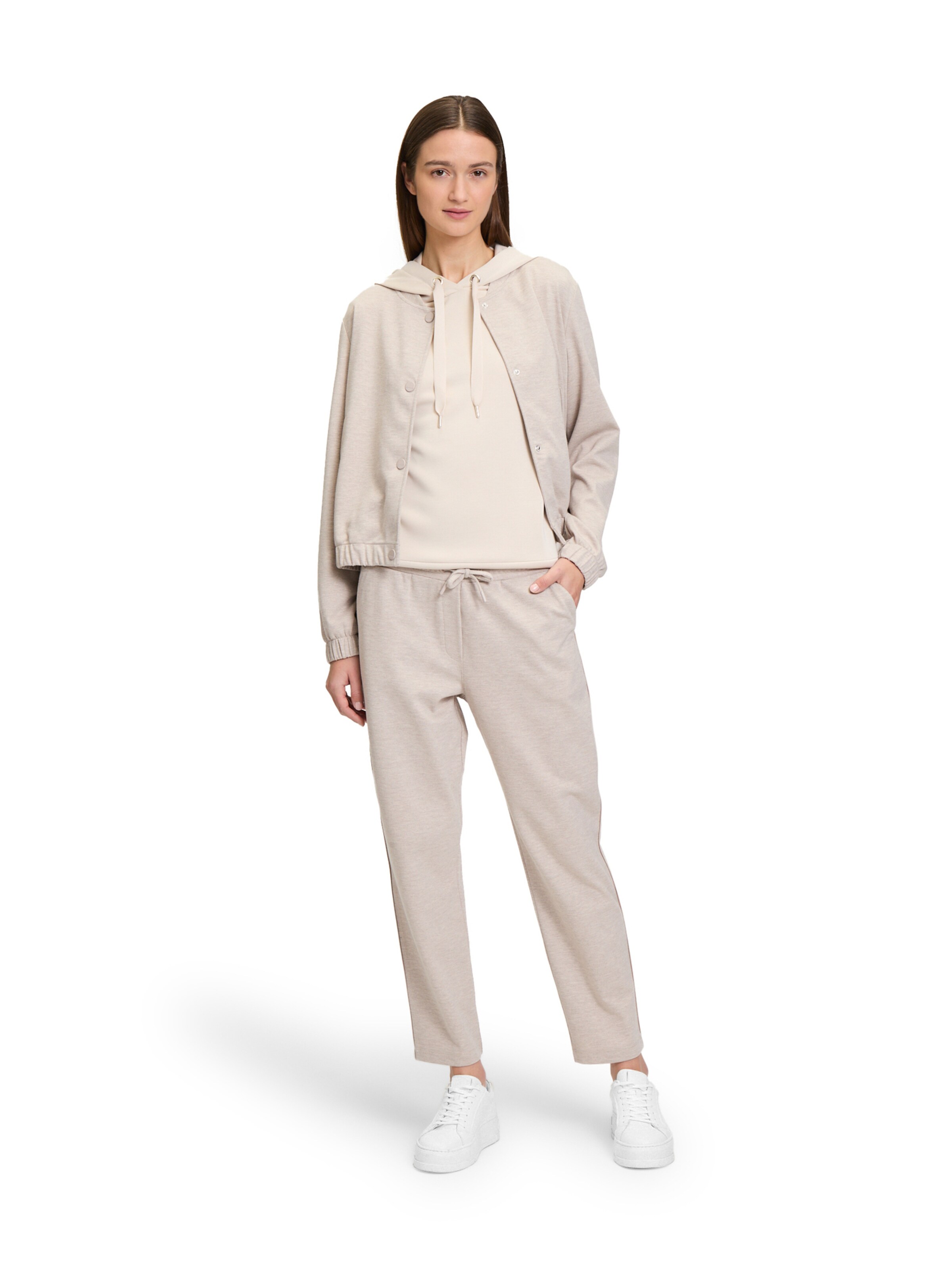 Betty & Co Sweatshirt in Beige