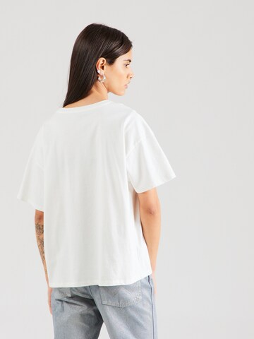 WRANGLER T-Shirt 'GIRLFRIEND' in Weiß