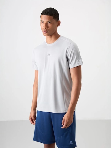 Tommy Life Performance shirt in Grey: front