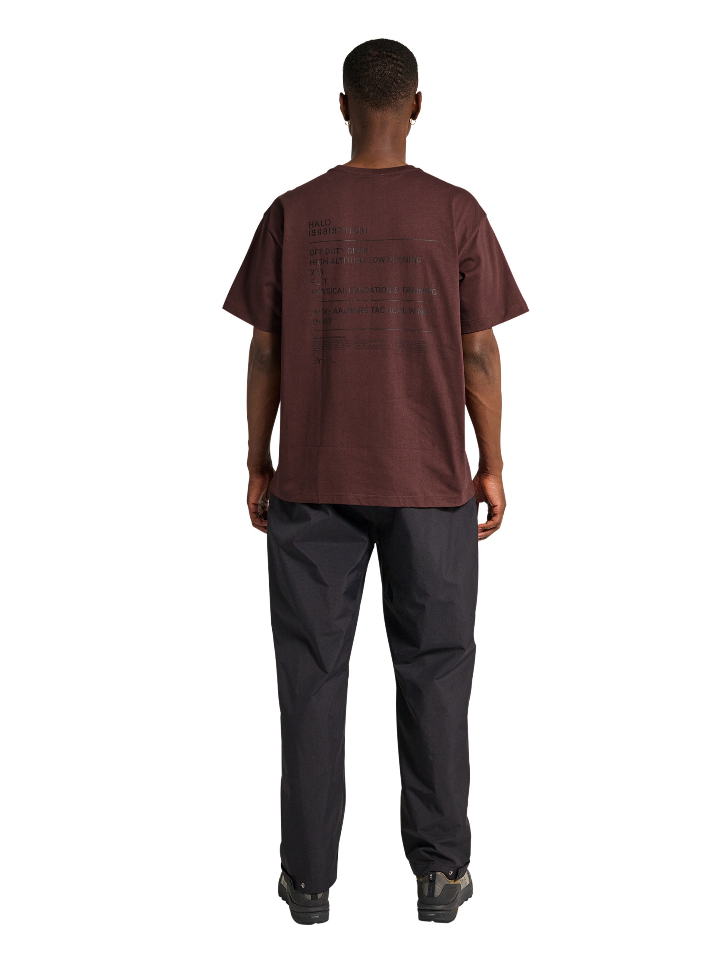 HALO T-Shirt in Braun: Vorderseite