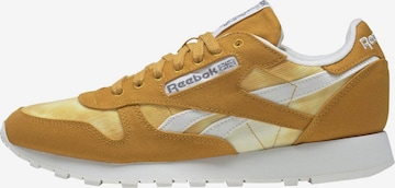 Reebok Classics Sneakers in Yellow: front