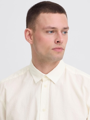 BLEND Comfort fit Button Up Shirt 'BHAvan' in White