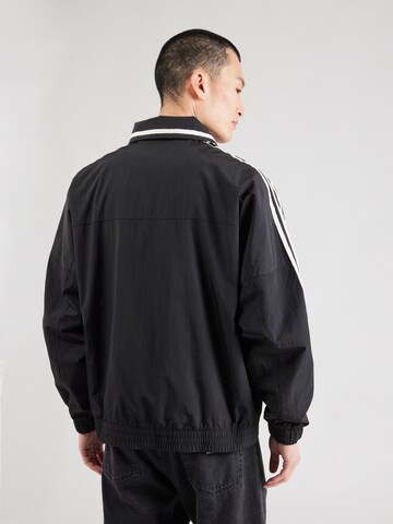 ADIDAS ORIGINALS Between-Season Jacket in Black