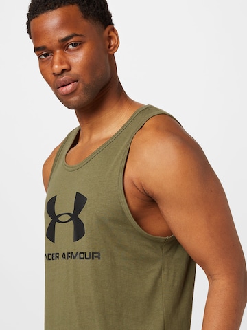 Tricou funcțional de la UNDER ARMOUR pe verde