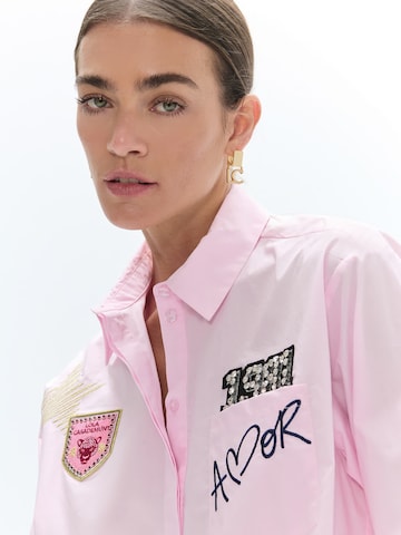 Camicia da donna di Lola Casademunt in rosa