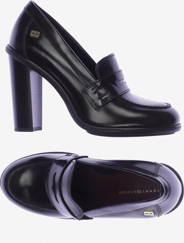 TOMMY HILFIGER High Heels & Pumps in 39 in Black: front