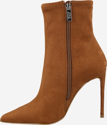 STEVE MADDEN Ankle Boots 'Vanya' in Brown