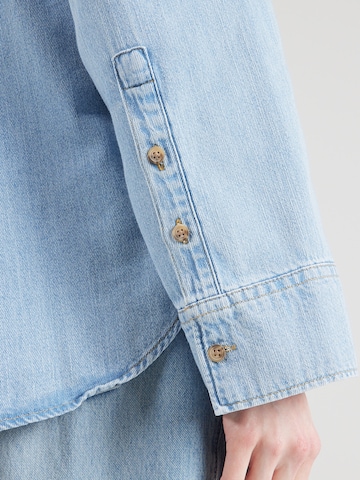 Lindex - Blusa 'Stella' en azul