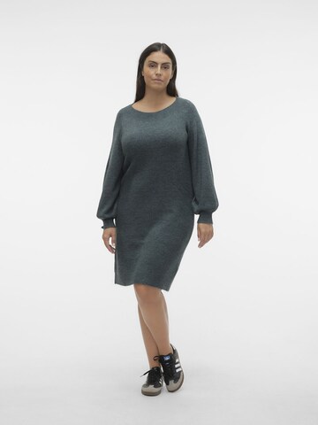 Abito in maglia 'CLEFILE' di Vero Moda Curve in verde