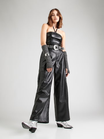 ABOUT YOU x Emili Sindlev Wide Leg Hose 'Naja' in Schwarz