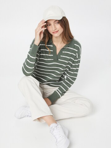 GAP Sweter w kolorze zielony