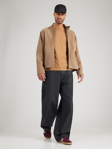 MUSTANG Μπλουζάκι 'Austin' σε καφέ