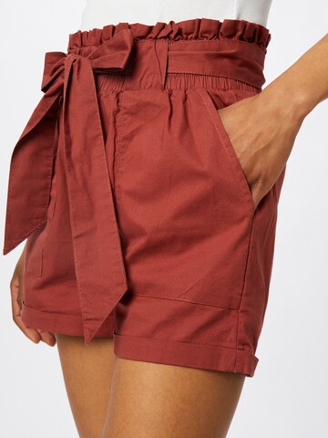 ONLY Loosefit Shorts in Rot