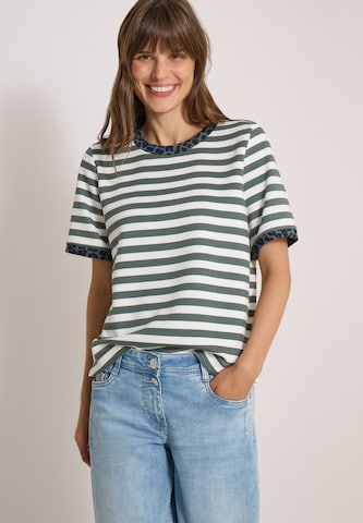 Tricou de la CECIL pe verde: față
