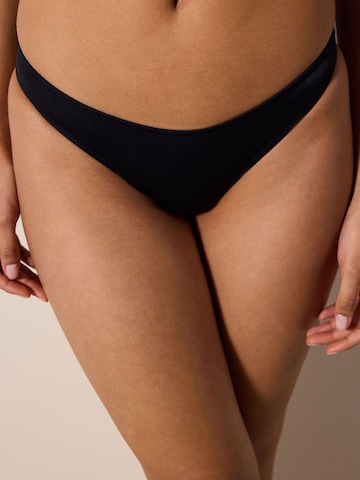 Penti Bikinihose‌ in Schwarz: Vorderseite