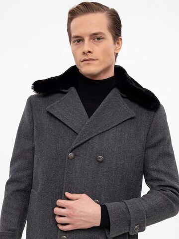 Manteau d’hiver Antioch en gris