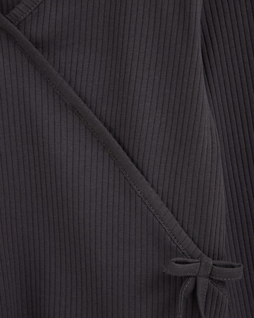 WE Fashion Футболка в Серый
