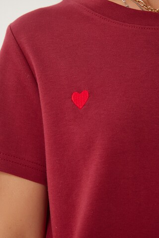 T-shirt Happiness İstanbul en rouge