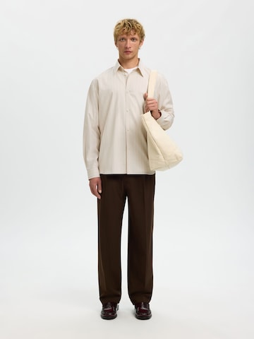 SELECTED Comfort Fit Skjorte i beige