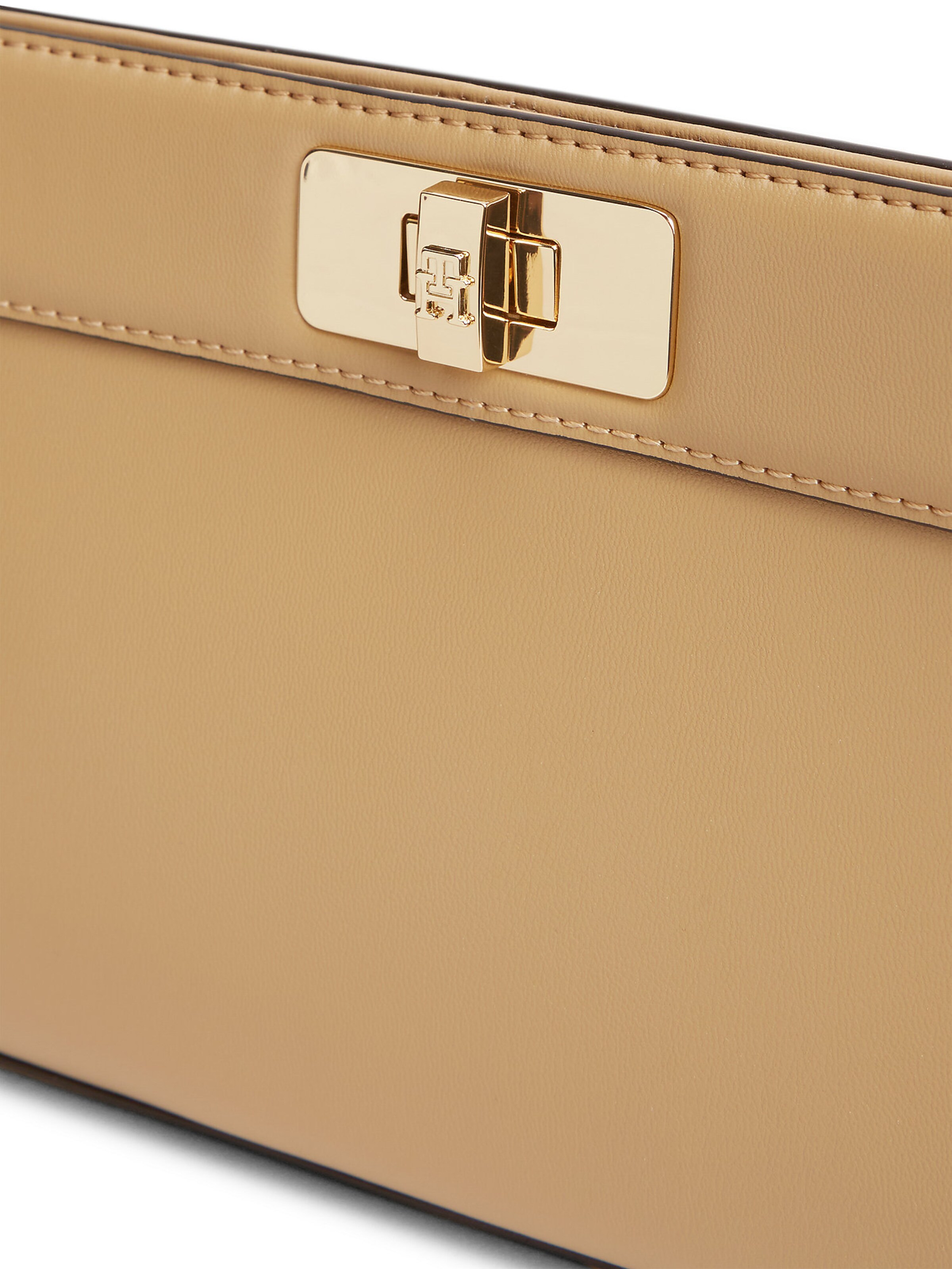 TOMMY HILFIGER Clutch in Groen