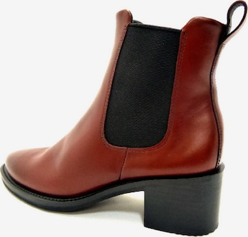 ECCO Chelsea boots in Bruin