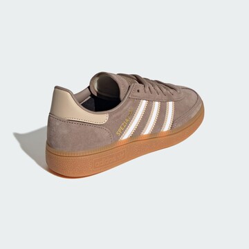 ADIDAS ORIGINALS Tenisky 'Handball Spezial' - Hnedá