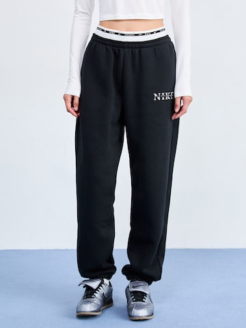Nike Sportswear - Loosefit Pantalón 'PHNX FLC' en negro: frente