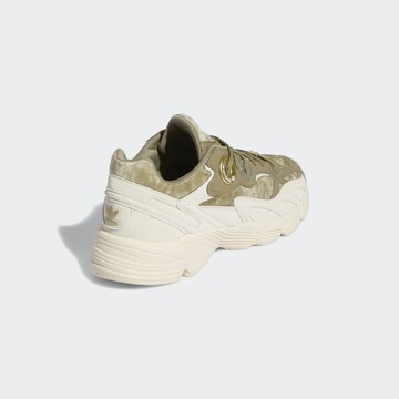 ADIDAS ORIGINALS Nízke tenisky 'Astir' - Zelená