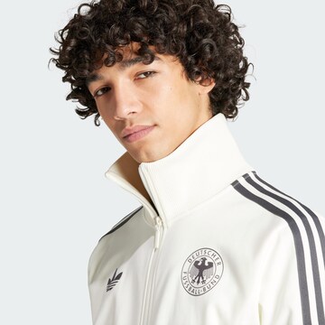 ADIDAS ORIGINALS - Sudadera con cremallera en blanco