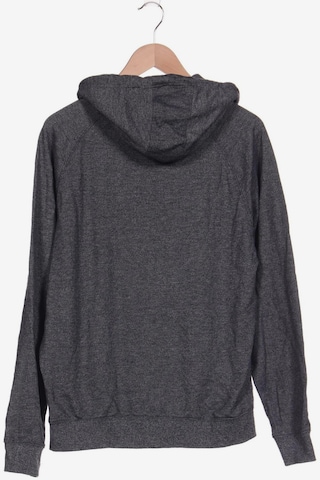 Cedar Wood State Sweatshirt & Zip-Up Hoodie in L in Grey