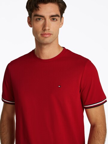 TOMMY HILFIGER Футболка в Красный