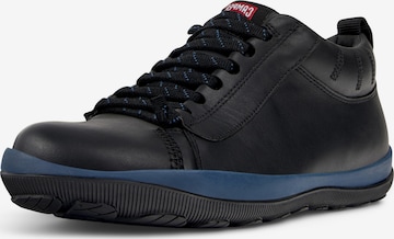 Chaussure de sport à lacets ' Peu Pista' CAMPER en noir : devant